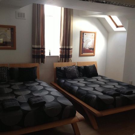 The Kingscliffe Guesthouse مانشستر المظهر الخارجي الصورة