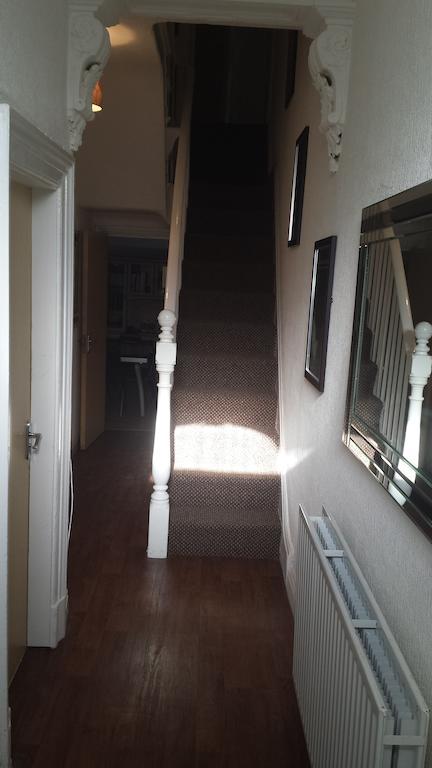 The Kingscliffe Guesthouse مانشستر المظهر الخارجي الصورة