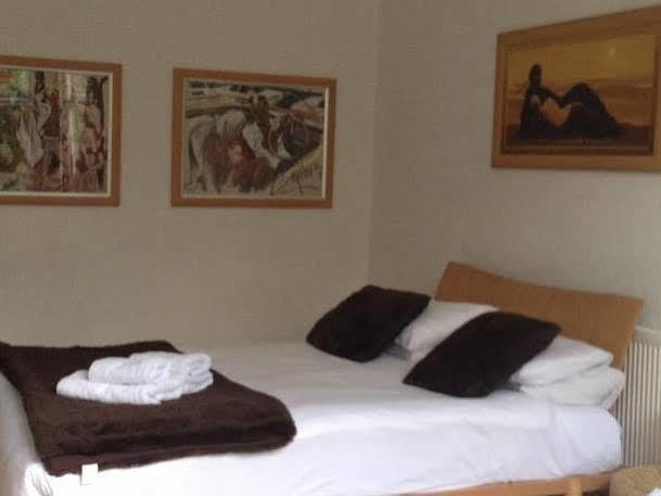 The Kingscliffe Guesthouse مانشستر المظهر الخارجي الصورة